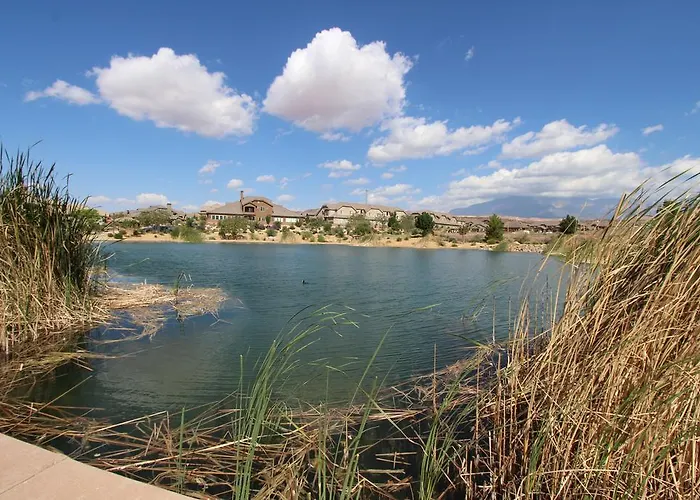 Canyon Villas At Coral Ridge