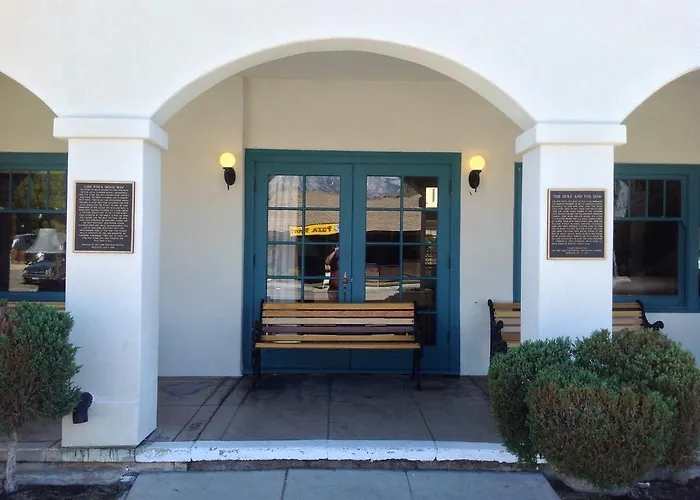 Historic Dow Hotel