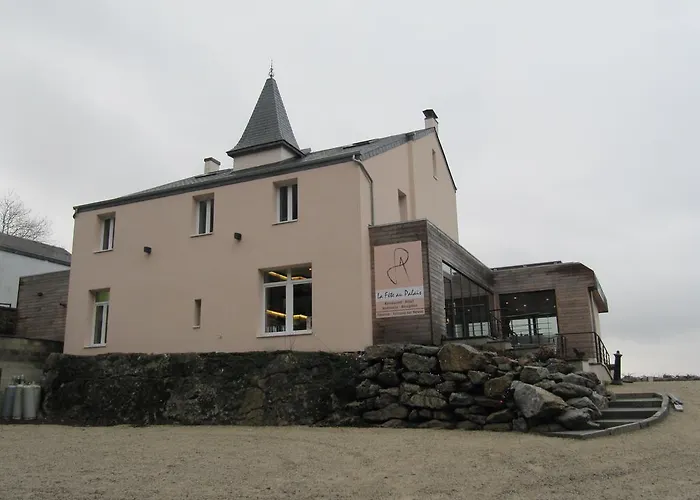La Fete Au Palais