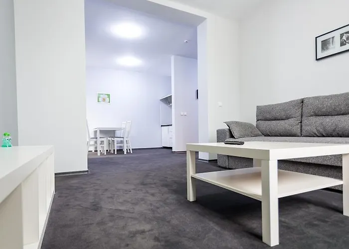 Rakhiv Hotel & Apartments