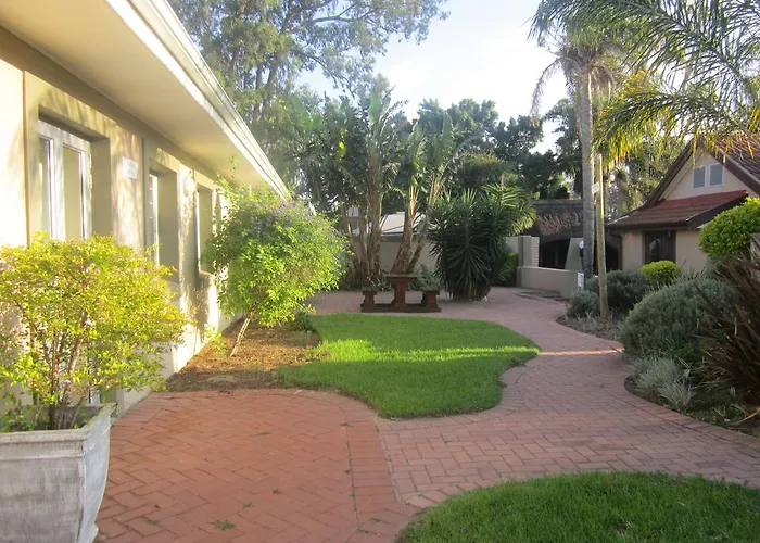 Ibhayi Guest Lodge - Lion Roars Hotels & Lodges.