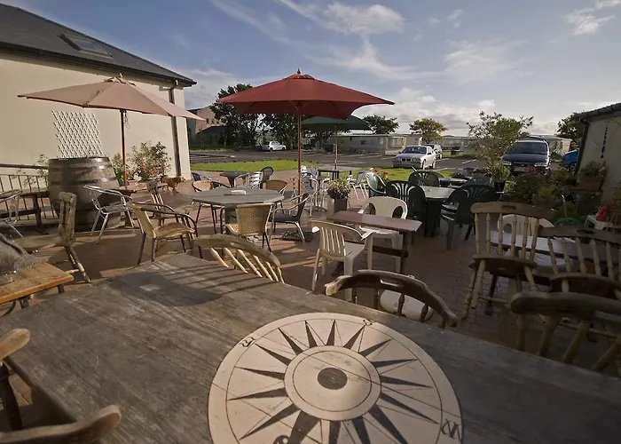 Beach Hotel & Restaurant