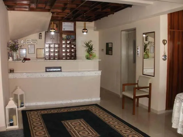 Amfitrion Hotel