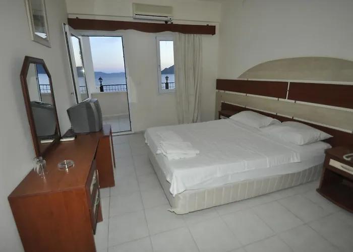 Ado Beach Hotel