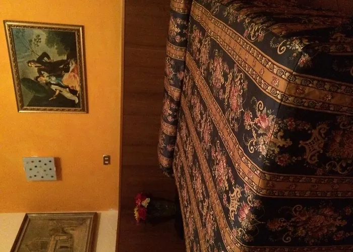 Le Petit Hotel