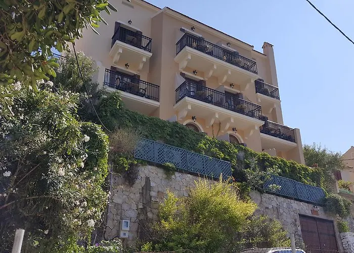Linardos Apartments