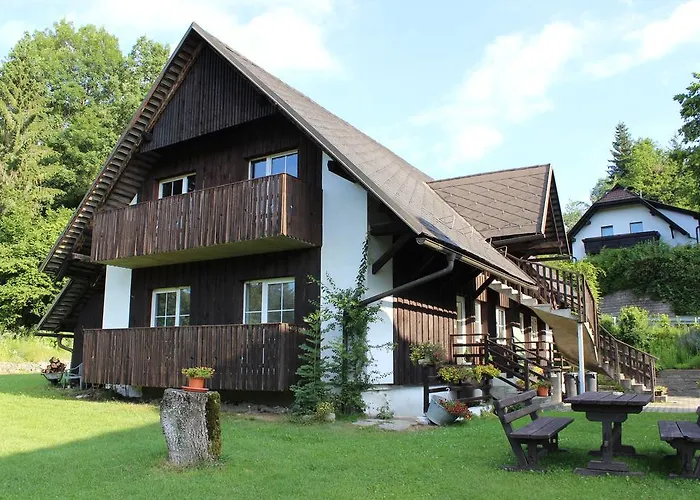 Ferienwohnungen Krakolinig