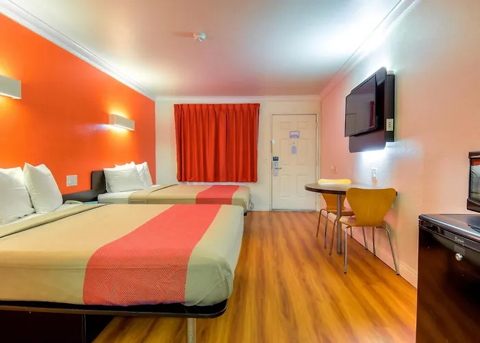Motel 6-Menifee, Ca