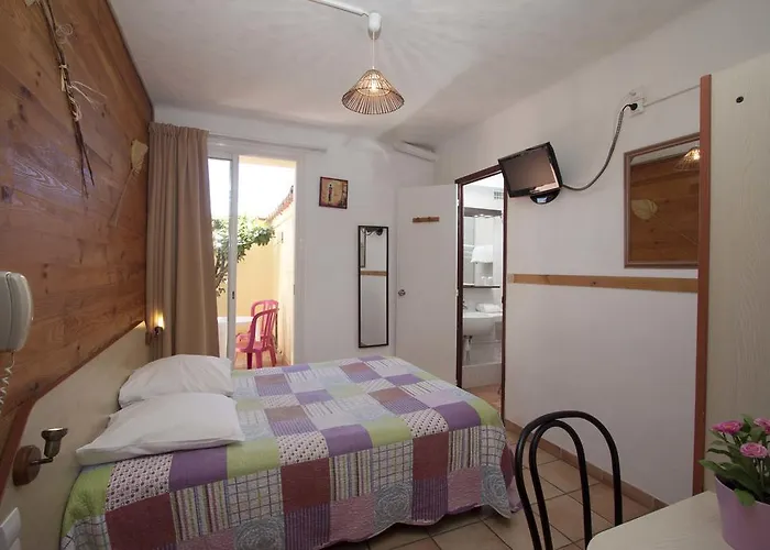 Hotel La Croix De Malte