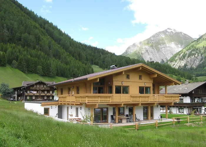 Großglockner Goldried Chalet