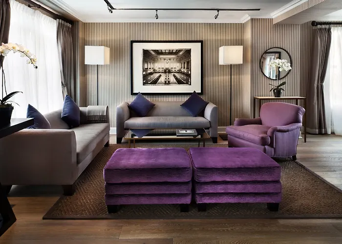Hotel Plaza Athenee
