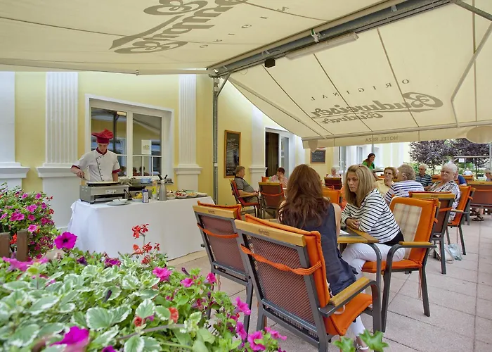 Hotel Reza