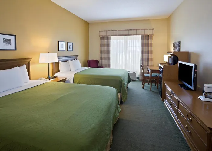 Country Inn & Suites By Radisson, Salina, Ks