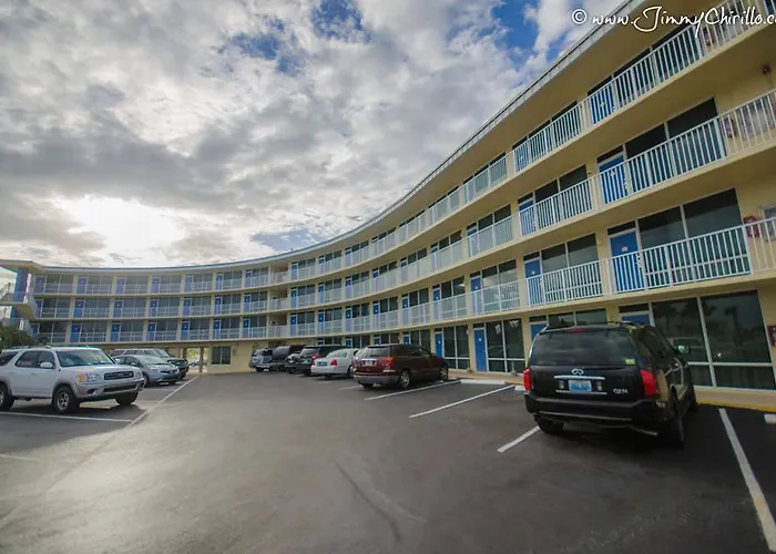 Outrigger Beach Club Resort By Coolvacay