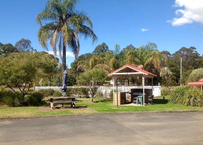 Gloucester Country Lodge Motel