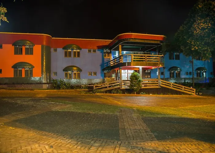 Acapu Hotel