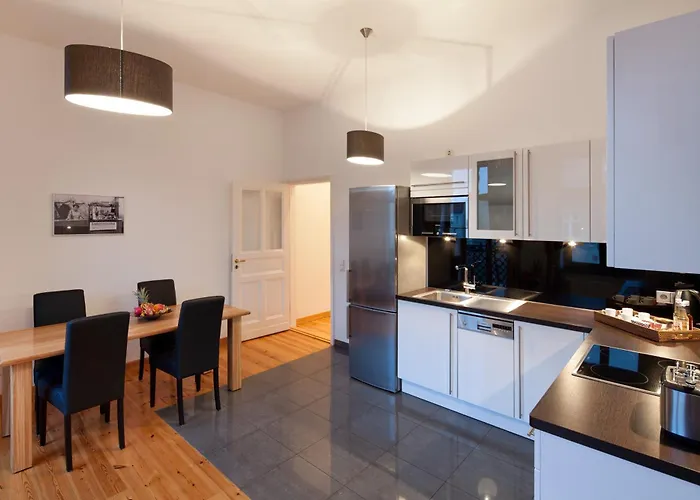 Luxoise Apartments