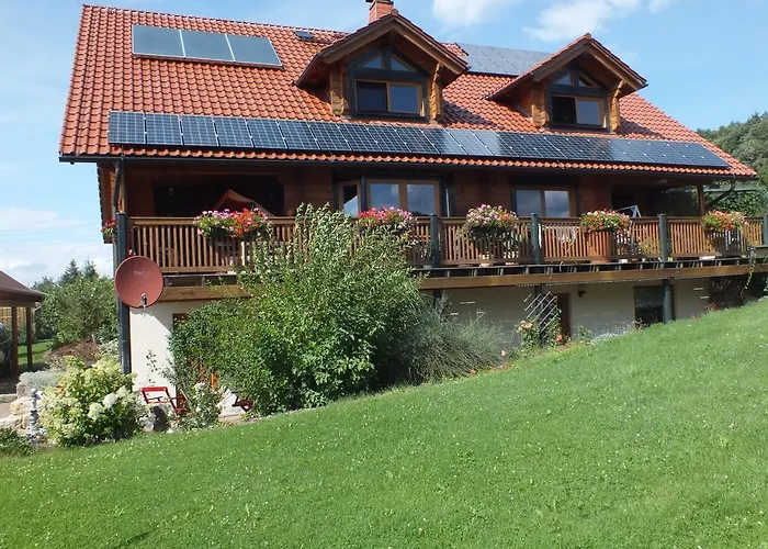 Holzhaus Miri