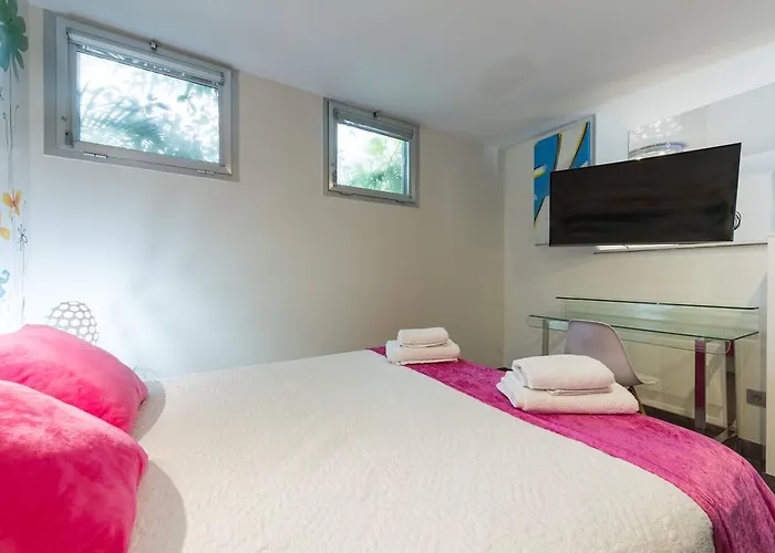 Suites Garden Loft Velázquez