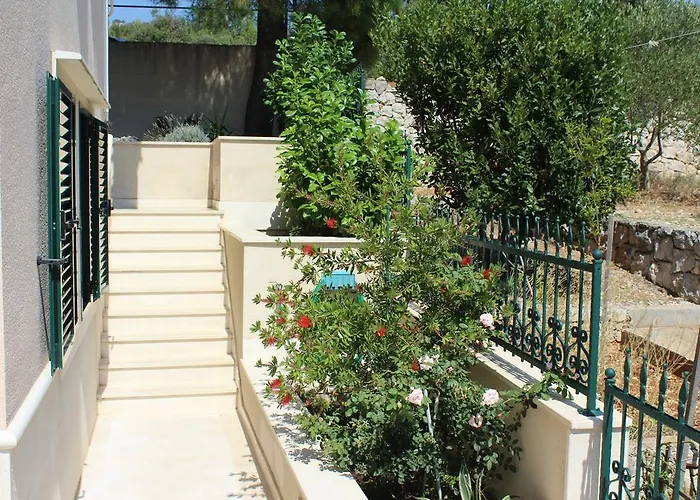 Beach Apartments Rogoznica