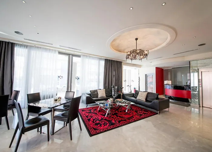 Comfy Boutique Hotel