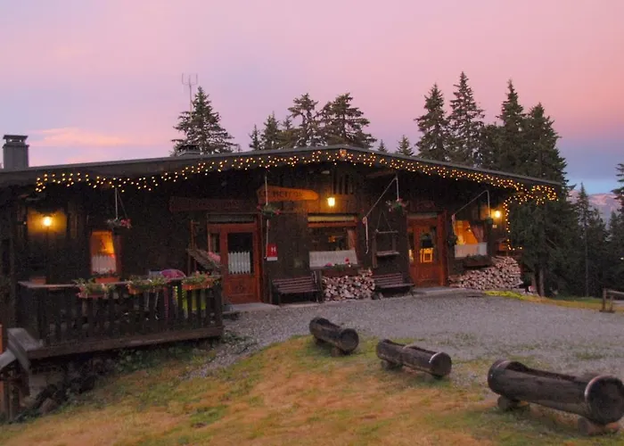 Hotel Chalet Le Caribou