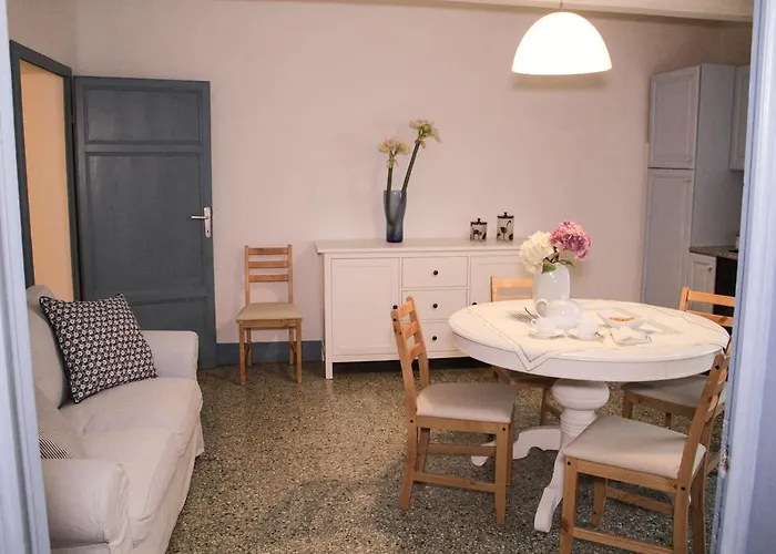 Abitare Il Borgo Piazza Del Popolo
