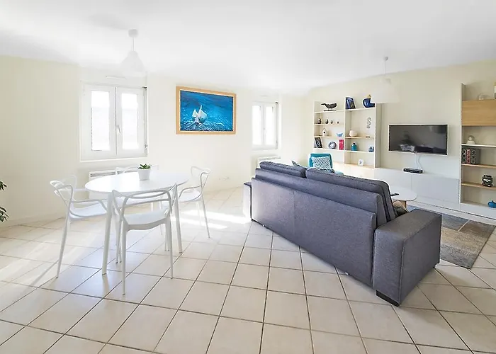 Ocean Apartment