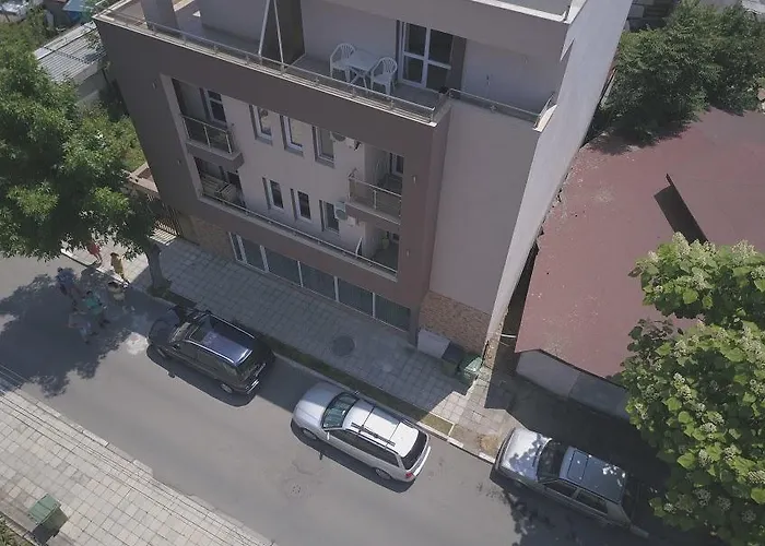 Ivatea Family Hotel