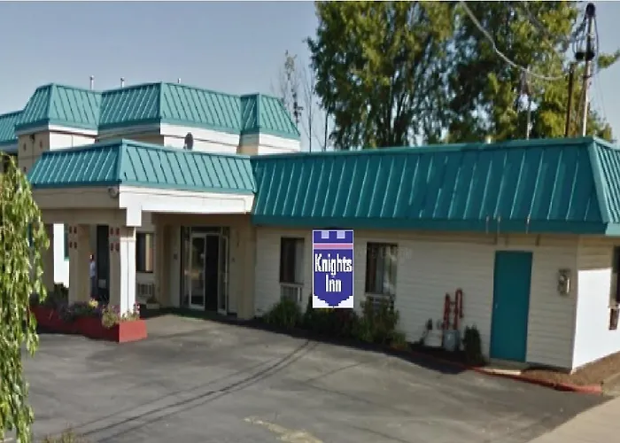Econo Lodge Utica