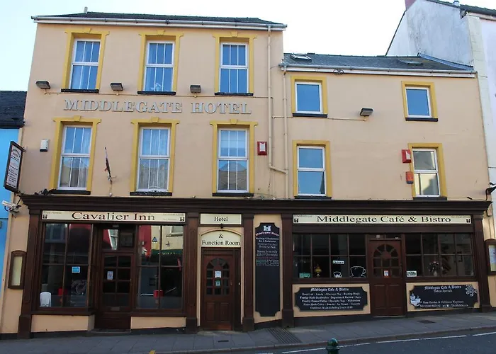 Middlegate Hotel
