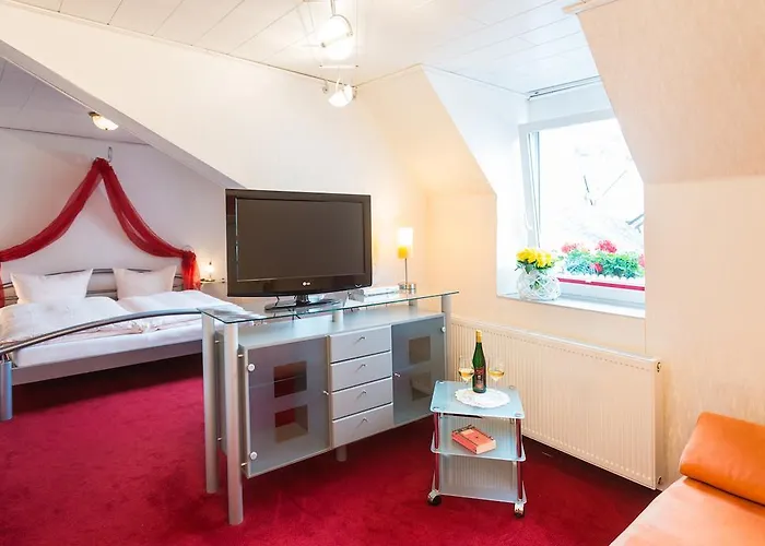 Moselromantik-Hotel Zum Loewen