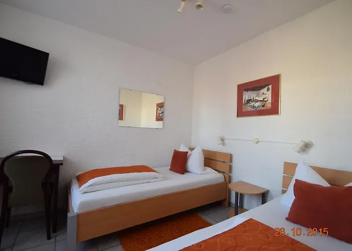 Hotel & Restaurant Main Taunus