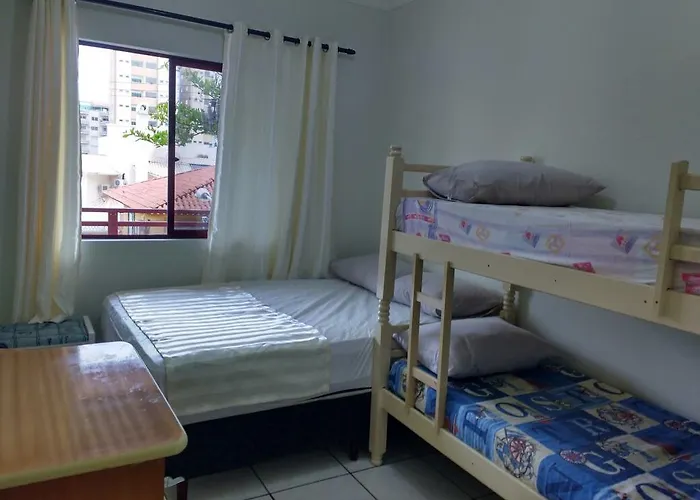 Apartamento 3 quartos perto da praia