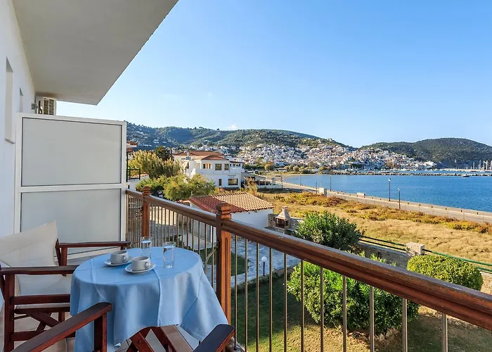 Antonios Skopelos Studios Apartments