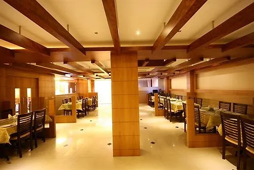 Hotel Crescent Crest Sriperumbudur