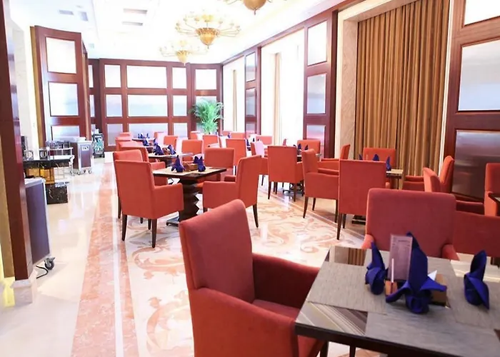 Liao Bin Paxton Vacances Hotel