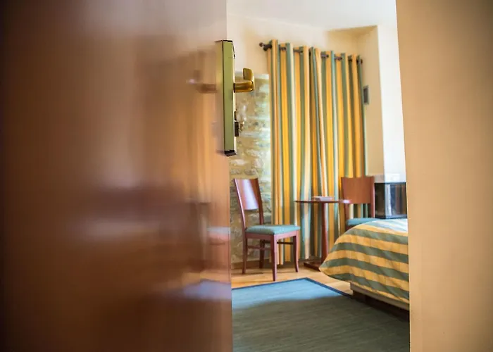 Maritsas Hotel & Suites