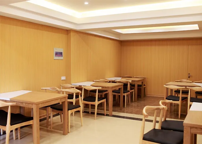 Greentree Inn Anhui Anqing Guangcaisiqi Business Hotel