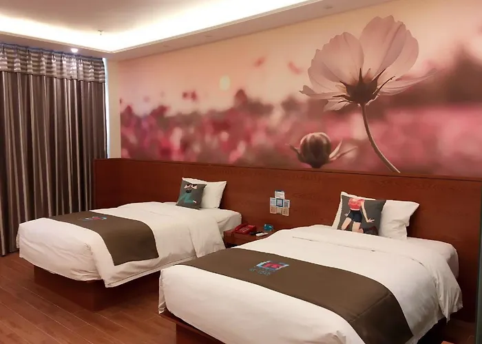 Pai Hotel Yining Huarui International Commerce And Trade City