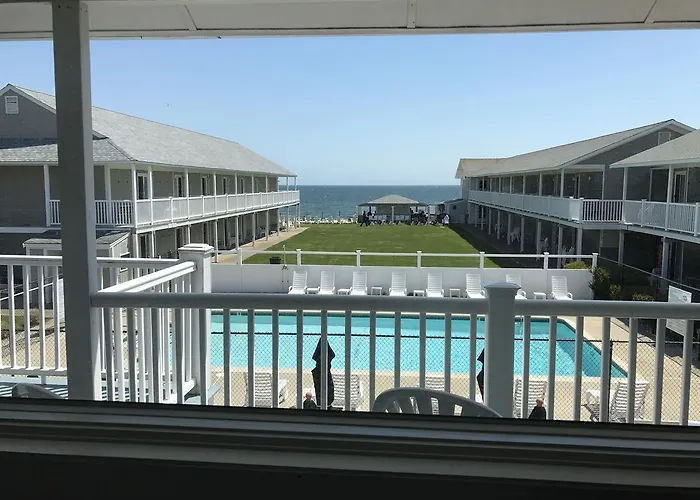 The Three Seasons Resort