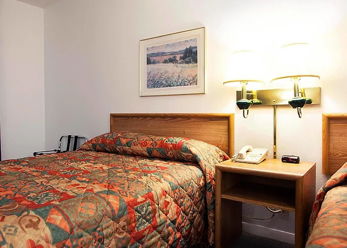 Econo Lodge West Liberty