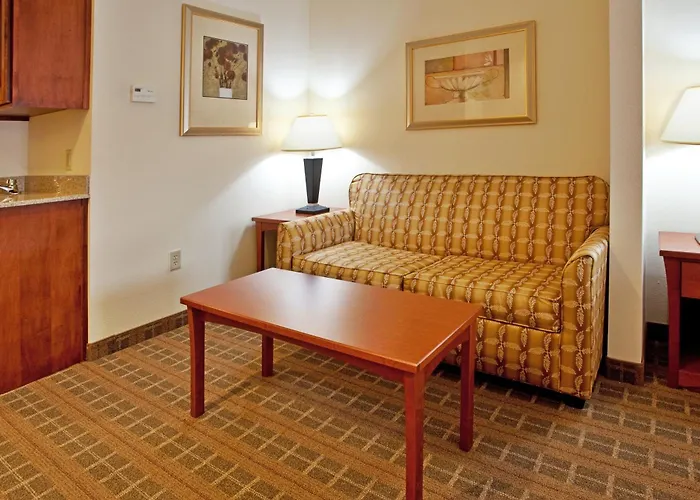 Holiday Inn Express & Suites - Hardeeville-Hilton Head By Ihg