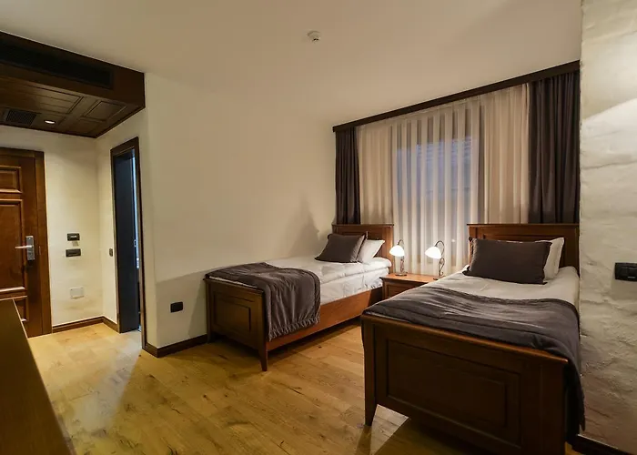 Hotel Barleti
