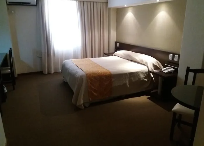 Hotel Cuatro Plazas