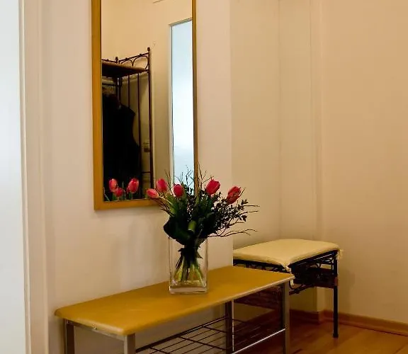 Maria-Viktoria Apartment