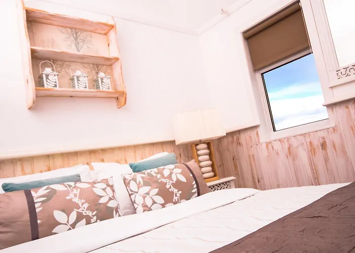 Haylie Hotel