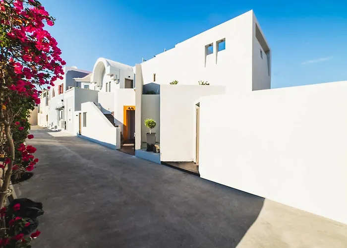 Marquise Suites - Adults Only
