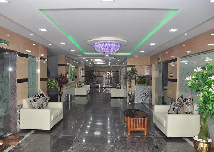Hotel Green Palace