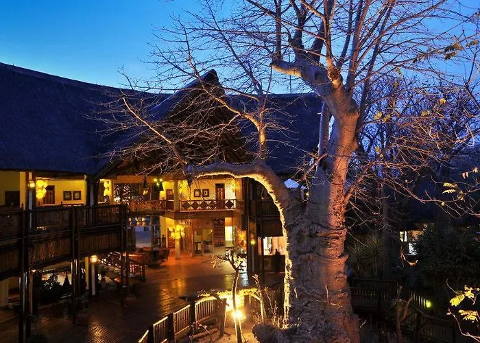 Cresta Mowana Safari Lodge